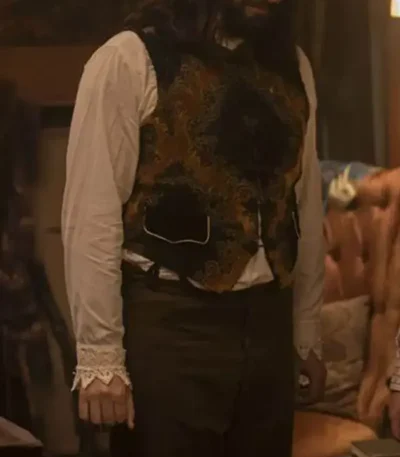 Kayvan Novak What We Do in the Shadows S01 EP01 Vest