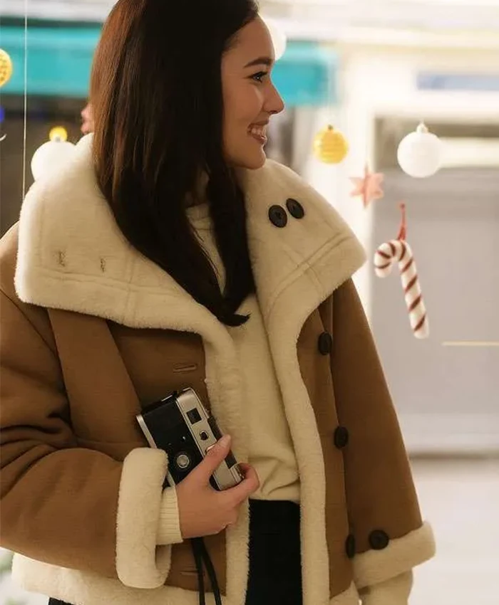 Lola Tung The Summer I Turned Pretty S03 Shearling Leather Jacket Lola Tung The Summer I Turned Pretty S03 Shearling Leather Jacket