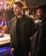 Justin Hartley Tracker S02 Green Jacket