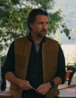 Martin Henderson Virgin River S05 Brown Vest