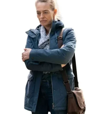 Tracker S03 Serena Jukic Blue Jacket