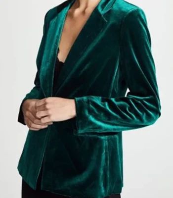 Victoria Pedretti You S02 Ep02 Love Quinn Green Velvet Blazer