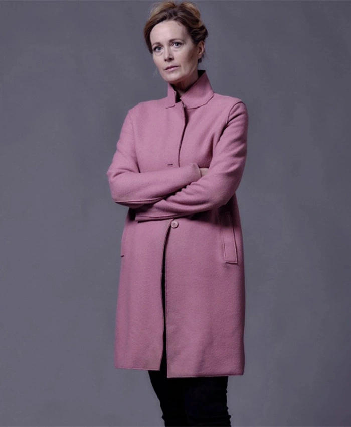 War of the Worlds Sarah Gresham Pink Coat War of the Worlds Sarah Gresham Pink Coat