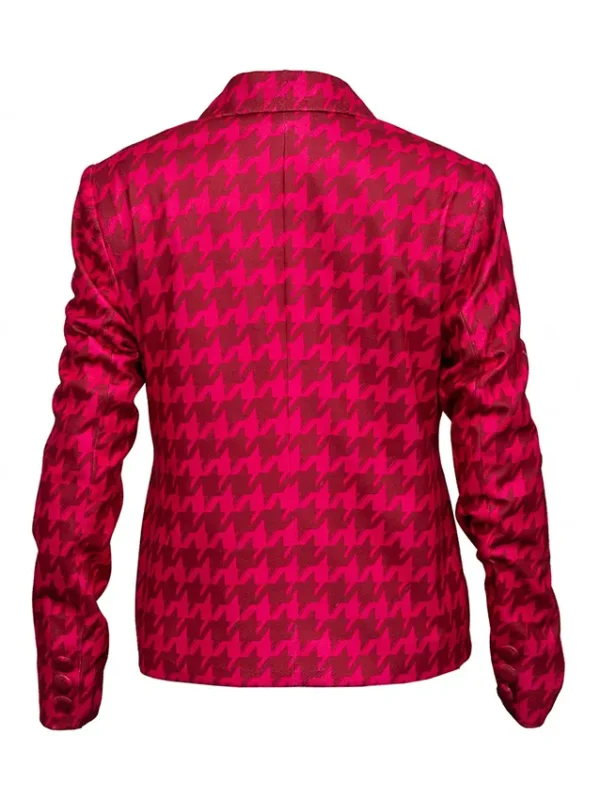 Welcome to Flatch S02 Jaime Pressly Red Blazer