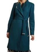 Workin’ Moms S05 Catherine Reitman Green Coat