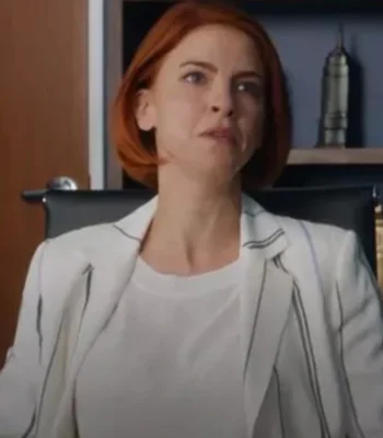 Workin’ Moms S05 Dani Kind White Blazer