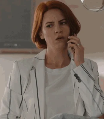 Workin’ Moms S05 Dani Kind White Blazer
