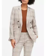 Workin’ Moms S05 Frankie Coyne Plaid Blazer