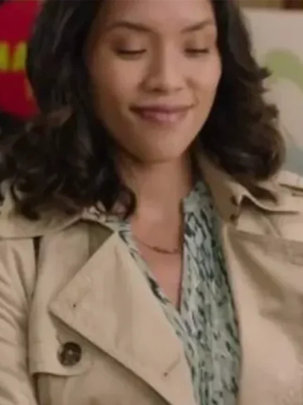 Workin’ Moms S05 Jessalyn Wanlim Trench Coat