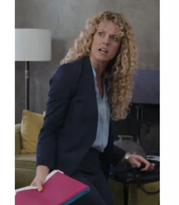 Workin’ Moms S05 Juno Rinaldi Blue Blazer