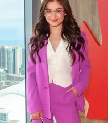 XO, Kitty 2023 Anna Cathcart Pink Suit