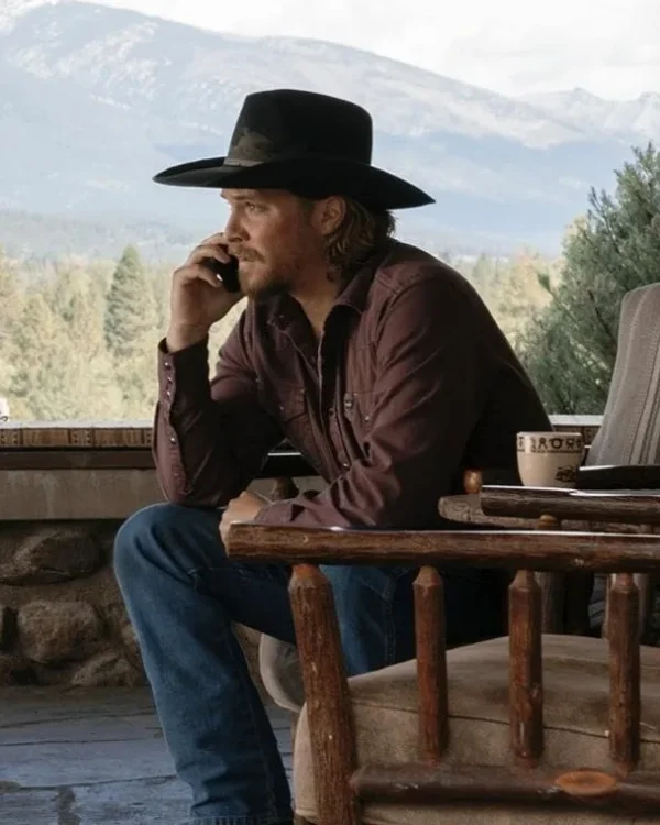 Yellowstone S05 Kayce Dutton Burgundy Shirt