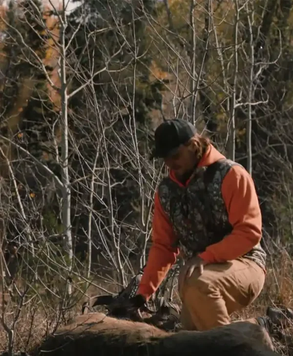 Yellowstone S2 E6 Kayce Dutton Printed Vest