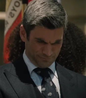 Yellowstone Season 5 Jamie Dutton Blazer