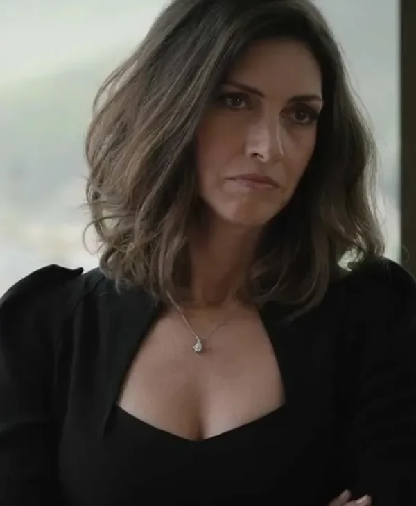 Yellowstone Season 5 Lynelle Perry Blazer
