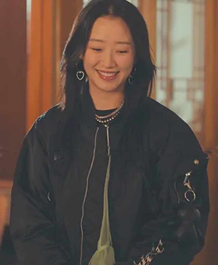 Yuri XO Kitty S02 Black Bomber Jacket Yuri XO Kitty S02 Black Bomber Jacket