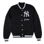 New York Yankees Logo Select Black Jacket