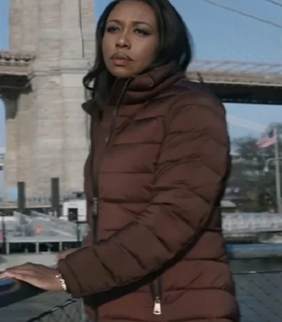 Amanda Warren The Night Agent S02 Puffer Jacket