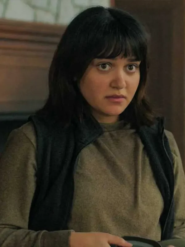 Ariela Barer The Last of Us S02 Black Vest