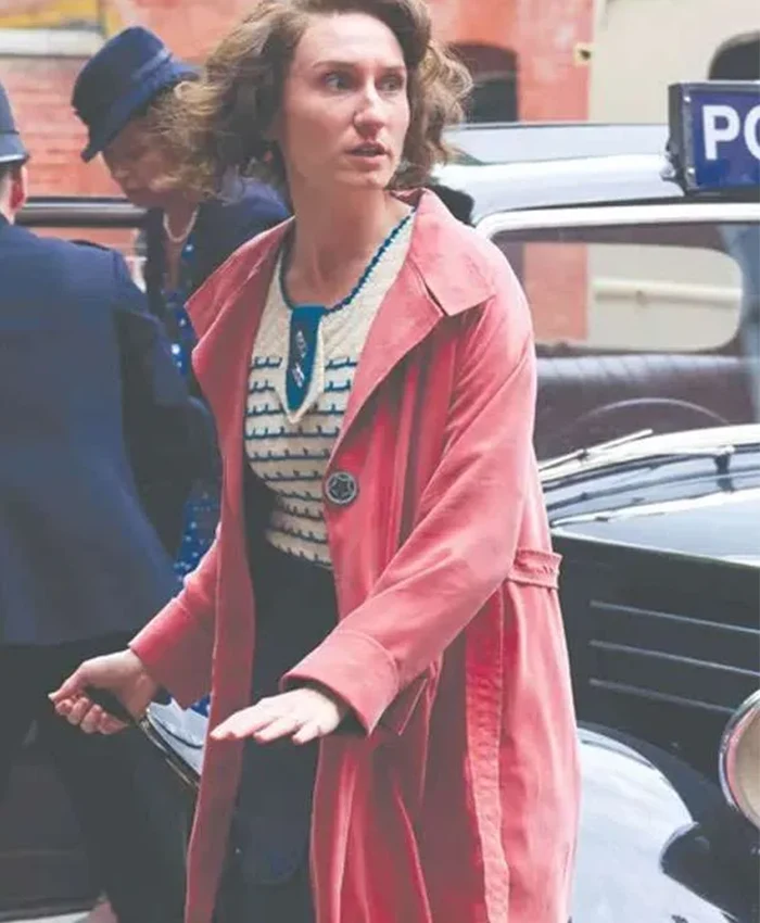Bessie Carter Outrageous Pink Trench Coat Bessie Carter Outrageous Pink Trench Coat