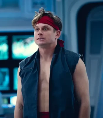 Billy Magnussen Black Mirror S07 Blue Vest