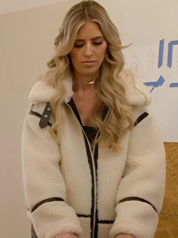 Christina Hall Christina In The Country S02 White Sherpa Jacket
