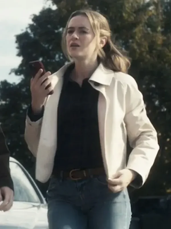 Doc S02 Dr. Hannah Clark White Jacket