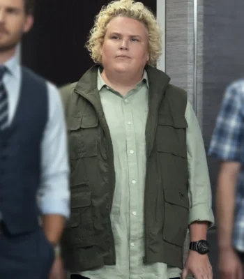 Fortune Feimster FUBAR S02 Green Vest