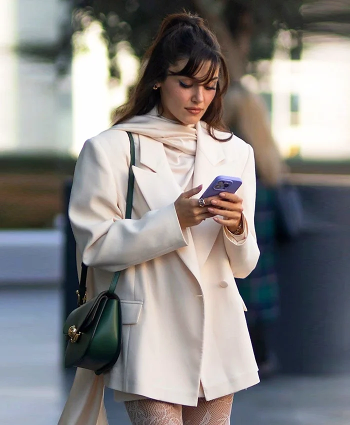 Hande Erçel Reminder S01 White Coat Hande Erçel Reminder S01 White Coat