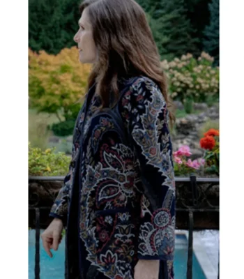 Isabella Spezzano Law and Order Organized Crime S05 Printed Coat