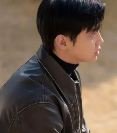 Jang Dong-yoon Queen Mantis S01 Brown Leather Jacket
