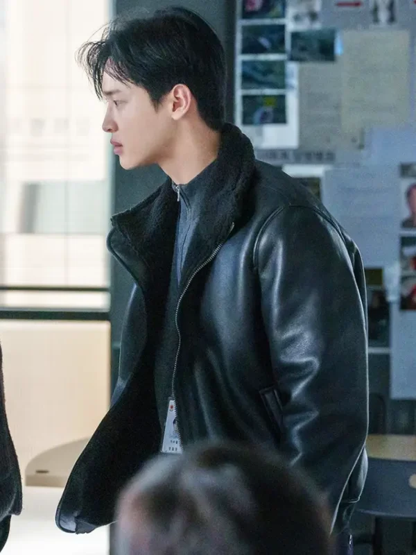 Jang Dong-yoon Queen Mantis S01 Shearling Leather Jacket