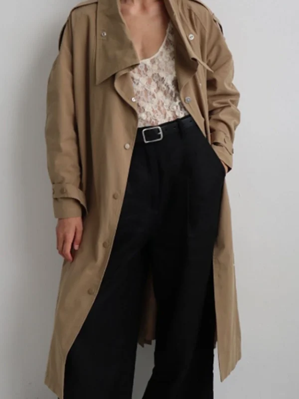Jazmyn Tanner The Twelve S03 Beige Coat