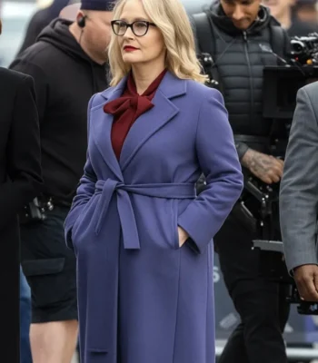 Julie Delpy Hostage S01 Purple Coat