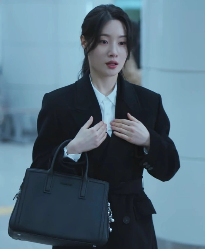 Jung Chae-yeon Beyond the Bar S01 Black Coat Jung Chae-yeon Beyond the Bar S01 Black Coat
