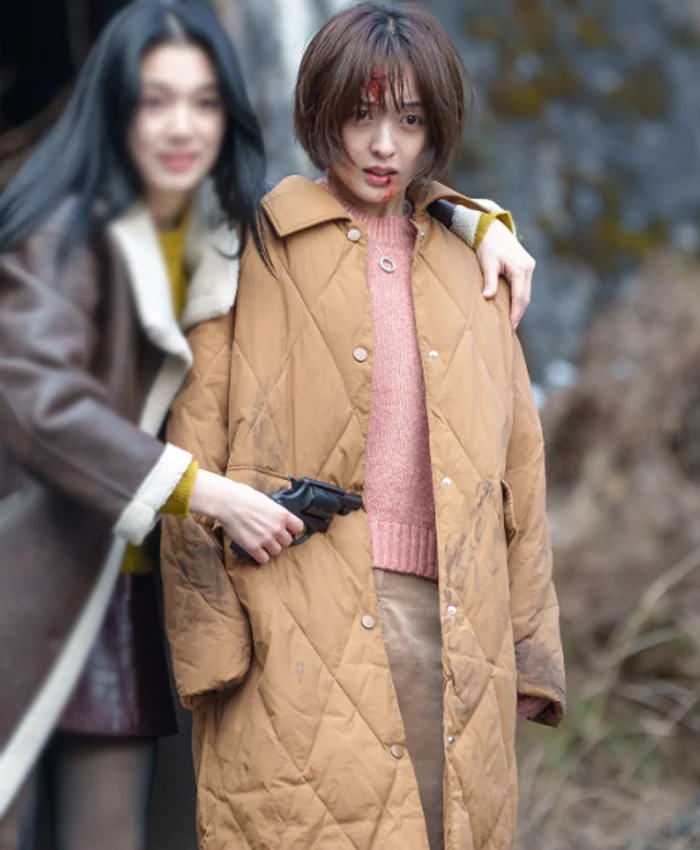 Kim Bo-ra Queen Mantis S01 Quilted Coat Kim Bo-ra Queen Mantis S01 Quilted Coat