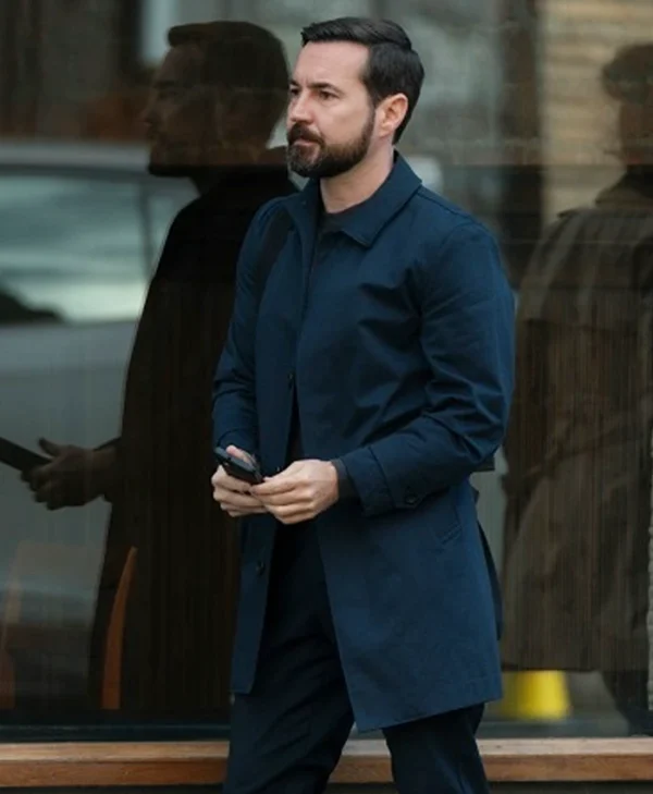 Martin Compston Fear S01 Blue Coat