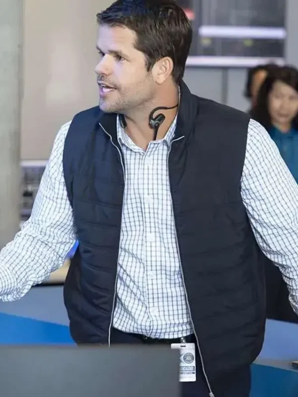 Max Carver 9-1-1 Black Vest