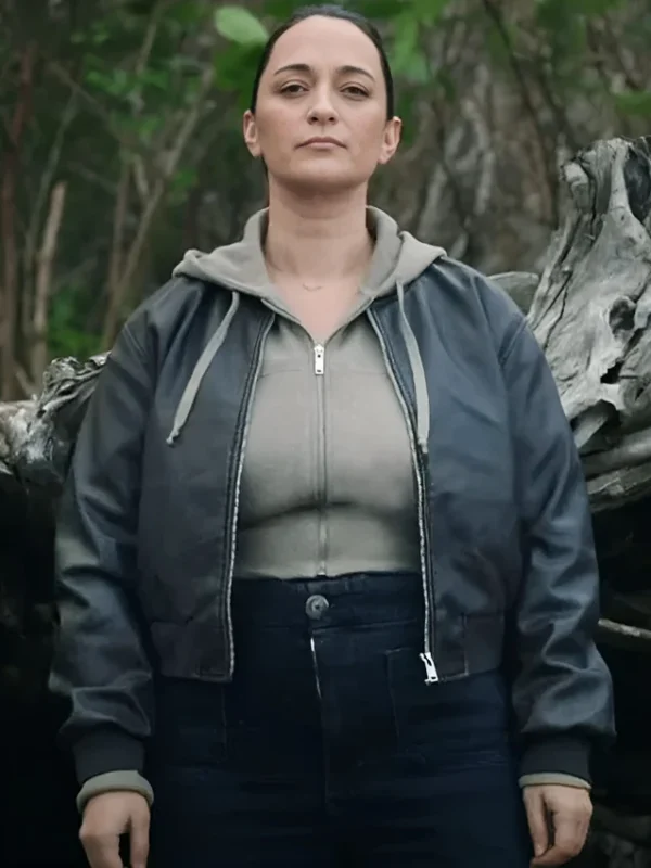 Sara Tomko Resident Alien S04 Cropped Leather Jacket