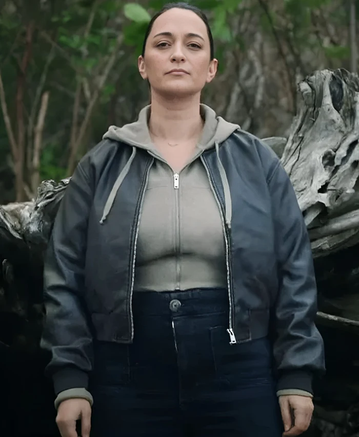Sara Tomko Resident Alien S04 Cropped Leather Jacket Sara Tomko Resident Alien S04 Cropped Leather Jacket