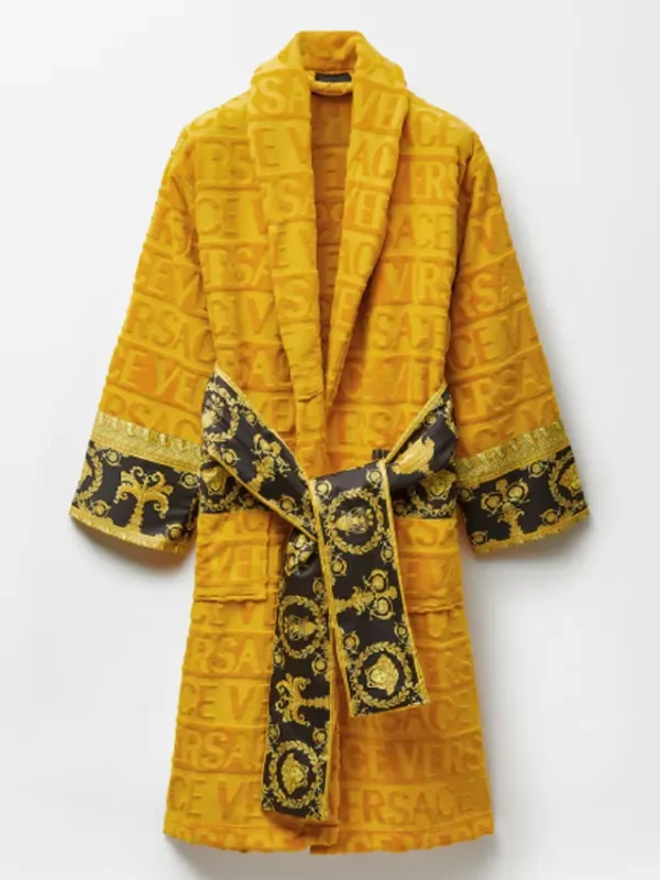 Family Vacation S09 Mike Sorrentino Versace Bathrobe