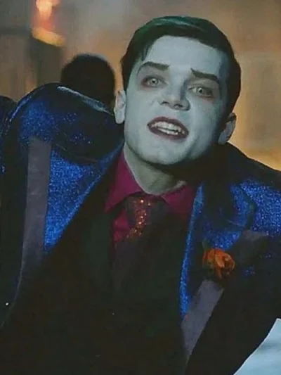 Gotham S05 Jeremiah Valeska Blue Tuxedo