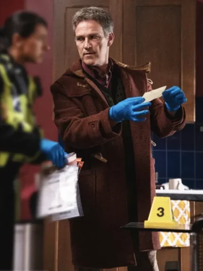 Stephen Moyer Art Detectives S01 Brown Coat