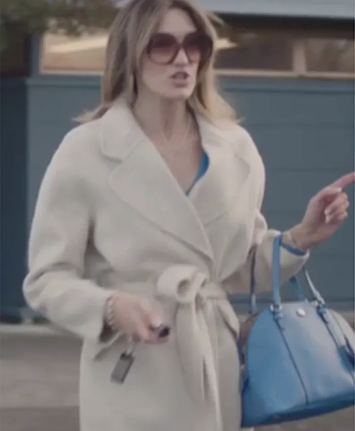 Tess Haubrich Friends Like Her S01 Beige Coat Tess Haubrich Friends Like Her S01 Beige Coat