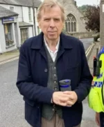 Timothy Spall Death Valley S01 Blue Jacket