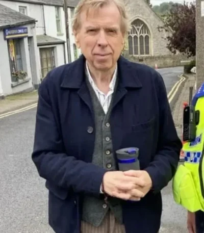 Timothy Spall Death Valley S01 Blue Jacket
