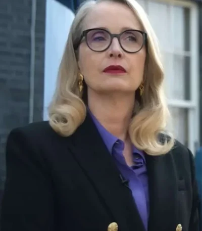 Vivienne Toussaint Hostage S01 Black Suit