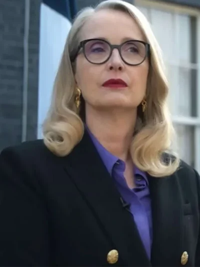 Vivienne Toussaint Hostage S01 Black Suit