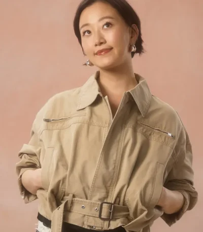 XO Kitty S03 Cathcart Beige Jacket